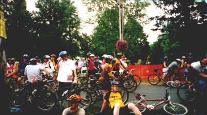 Che-strt.jpg (336165 bytes)